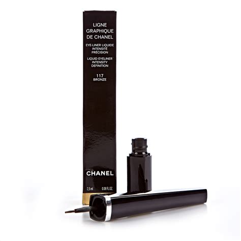 Chanel Ligne Graphique de Chanel Liquid Eyeliner • Eyeliner 